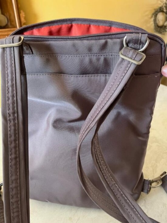 TRAVELON ANTI THEFT CONVERTIBLE BACKPACK RDIF main image 9